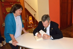 Presentacion-del-Libro-Bendita-la-Politica.-Malditos-lo-que-la-degradan-107