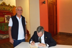 Presentacion-del-Libro-Bendita-la-Politica.-Malditos-lo-que-la-degradan-118