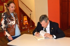 Presentacion-del-Libro-Bendita-la-Politica.-Malditos-lo-que-la-degradan-128